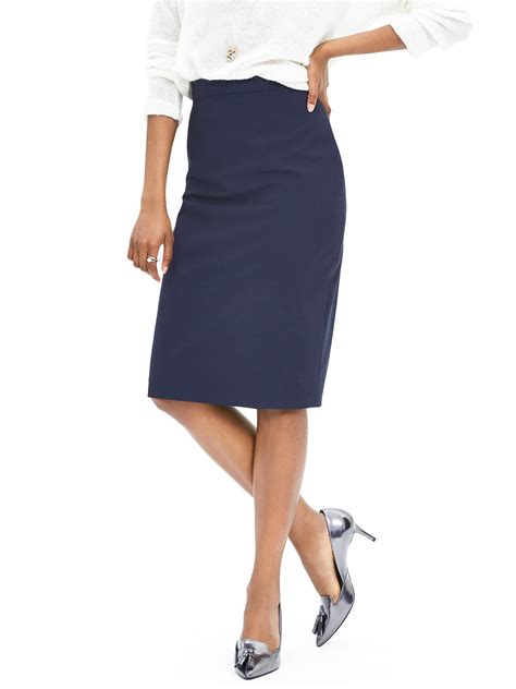 navy blue skirt for women.